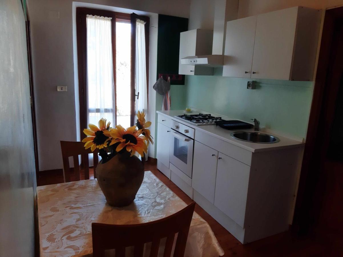 La Meriggia Agriturismo- Ampio Appartamento Con Terrazza Esclusiva Ancona Bagian luar foto