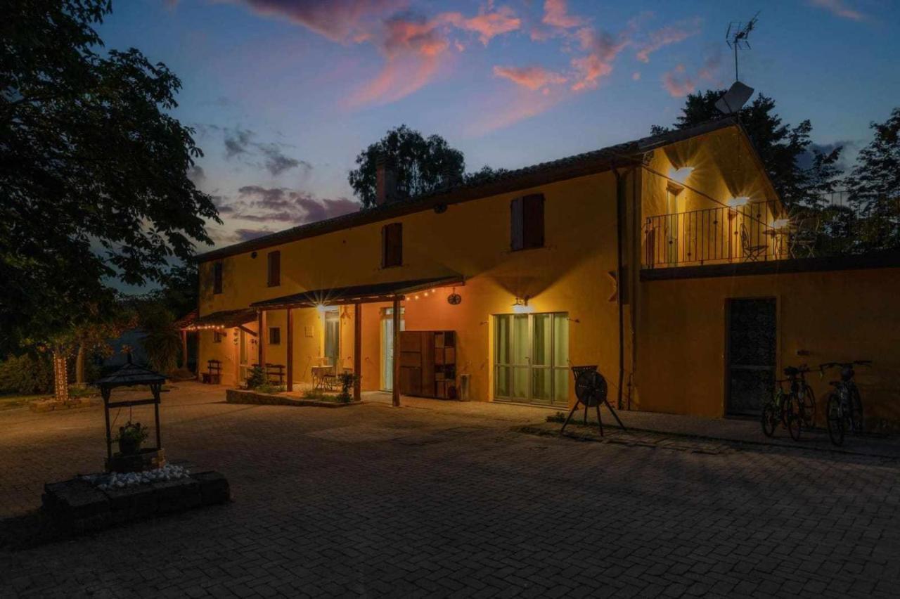 La Meriggia Agriturismo- Ampio Appartamento Con Terrazza Esclusiva Ancona Bagian luar foto